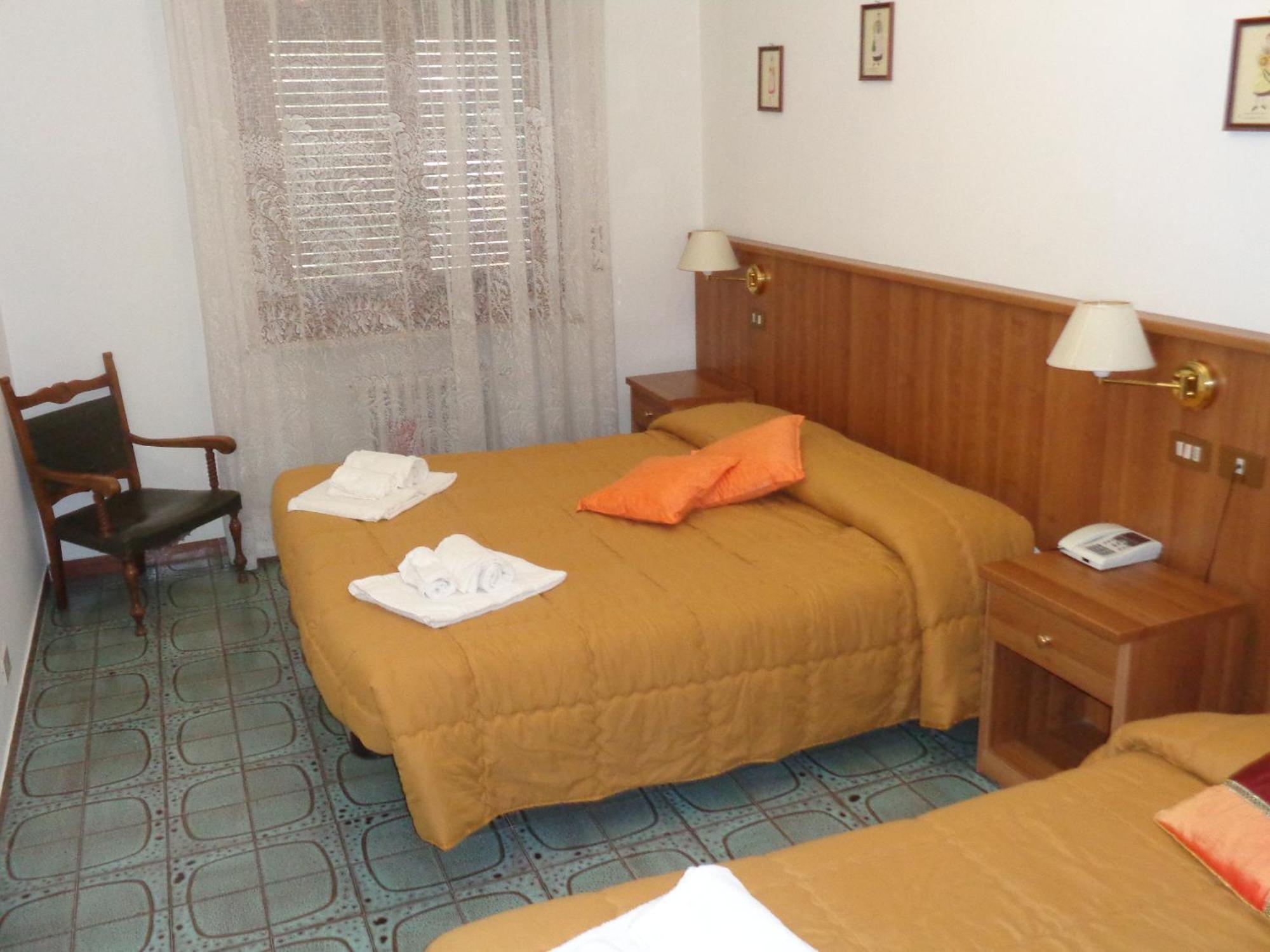 Hotel Rosati Chiusi Exterior foto